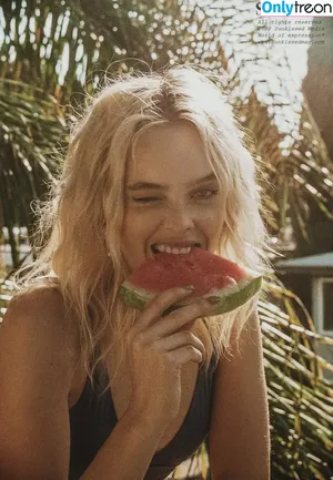 Sunkissedmag / Brasileiras / sunkissed фото голая #0228