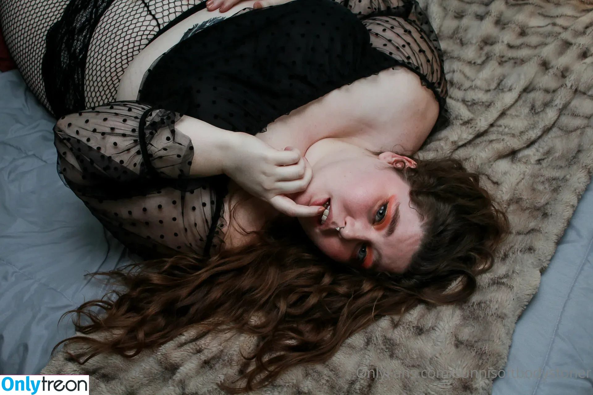 sunnisoftbodystoner nude photo #0146 (_forevernis)