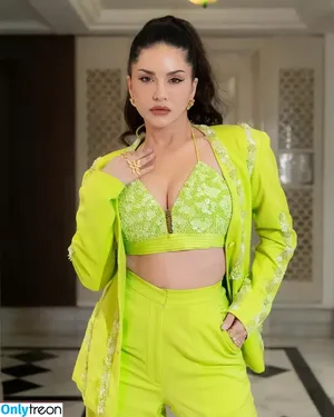 Sunny Leone / SunnyLeone фото голая #0456