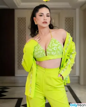 Sunny Leone / SunnyLeone фото голая #0458
