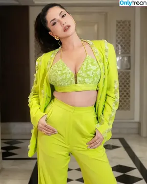 Sunny Leone / SunnyLeone фото голая #0460