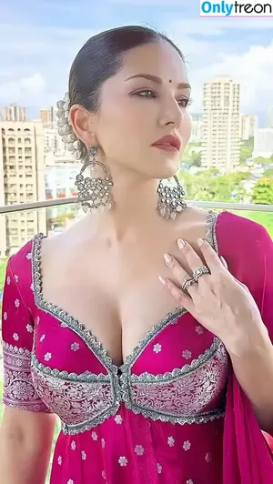 Sunny Leone / SunnyLeone фото голая #0535