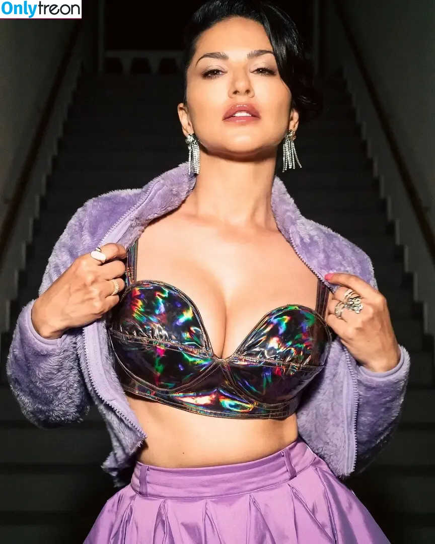 Sunny Leone nude photo #0478 (SunnyLeone)