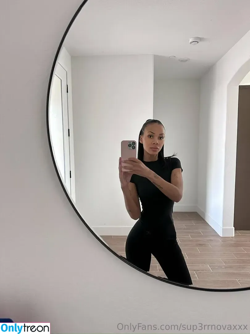 sup3rrnovaxxx nude photo #0020 (_sup3rrnova / mlkmaid)