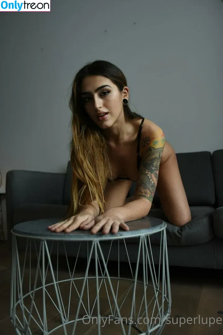 superlupe nude photo #0049 (superlupe_)