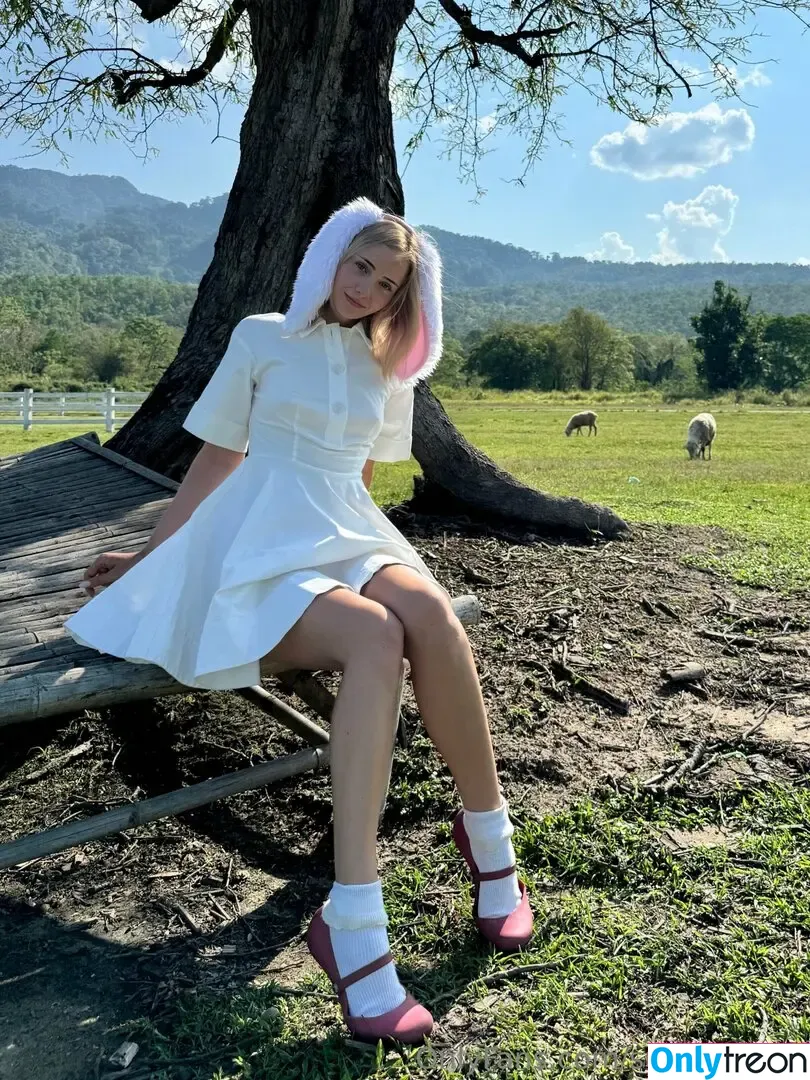 supraviexxx голая photo #0110 (Ravie / supraviee)