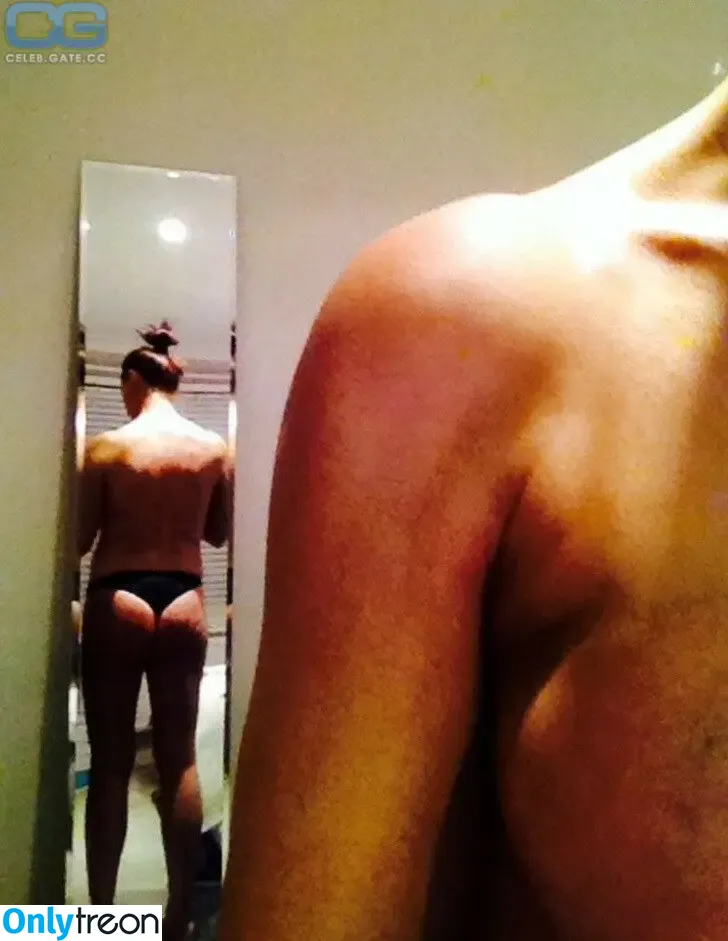 Suranne Jones nude photo #0048 (The Body / suranne_jones)