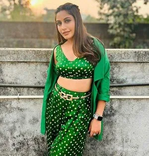 Surbhi Chandna / officialsurbhic фото голая #0101