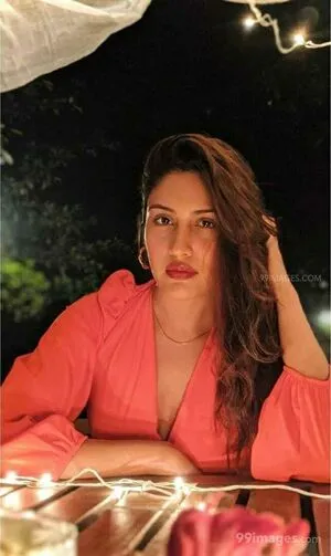 Surbhi Chandna / officialsurbhic фото голая #0104