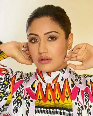 Surbhi Chandna / officialsurbhic фото голая #0182