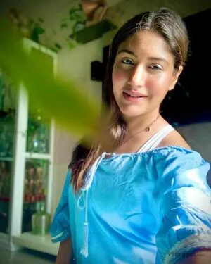 Surbhi Chandna / officialsurbhic фото голая #0232