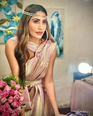 Surbhi Chandna / officialsurbhic фото голая #0290