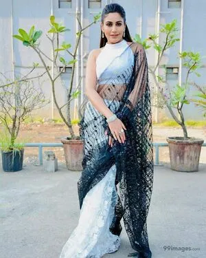 Surbhi Chandna / officialsurbhic фото голая #0314