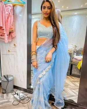 Surbhi Chandna / officialsurbhic фото голая #0363