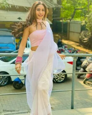 Surbhi Chandna / officialsurbhic фото голая #0446