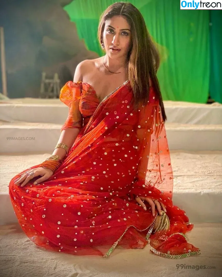Surbhi Chandna nude photo #0080 (officialsurbhic)