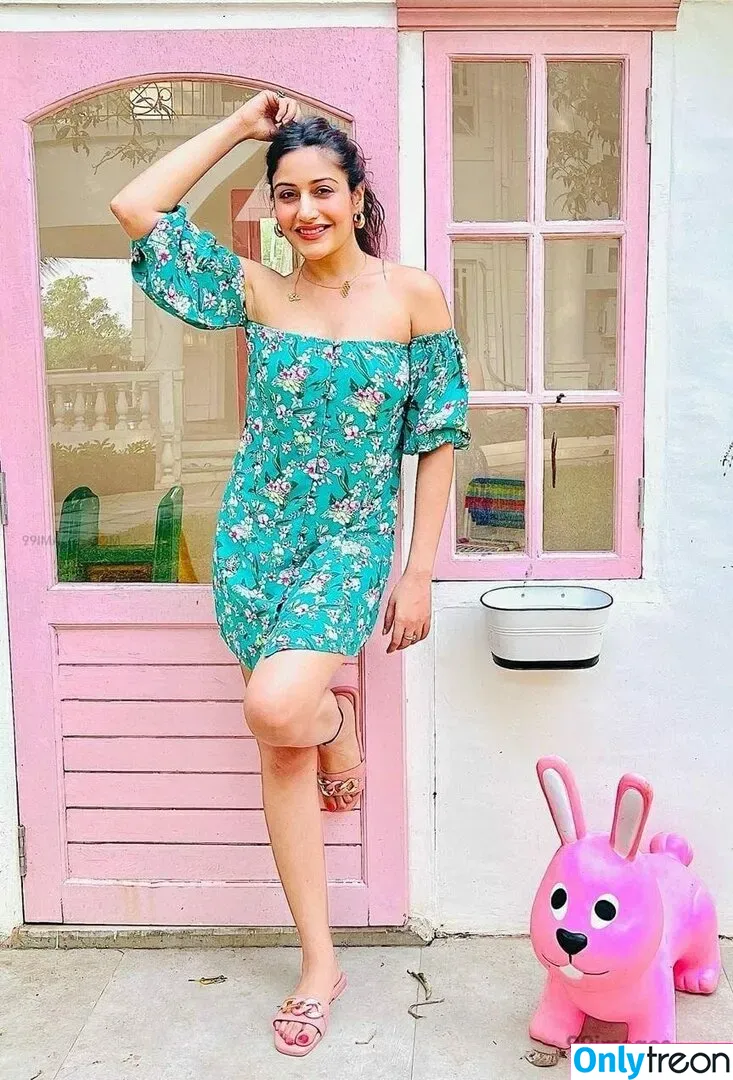 Surbhi Chandna голая photo #0113 (officialsurbhic)