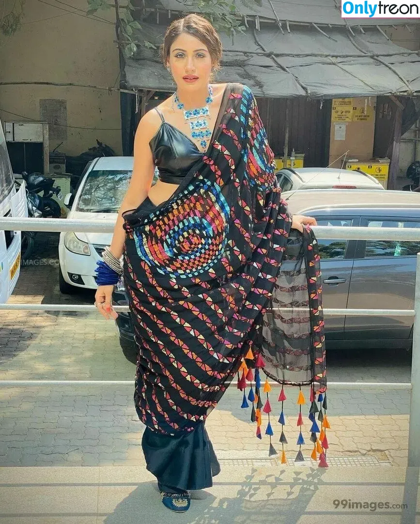 Surbhi Chandna голая photo #0125 (officialsurbhic)
