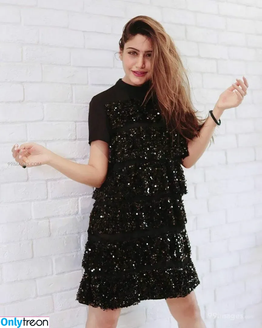 Surbhi Chandna голая photo #0132 (officialsurbhic)