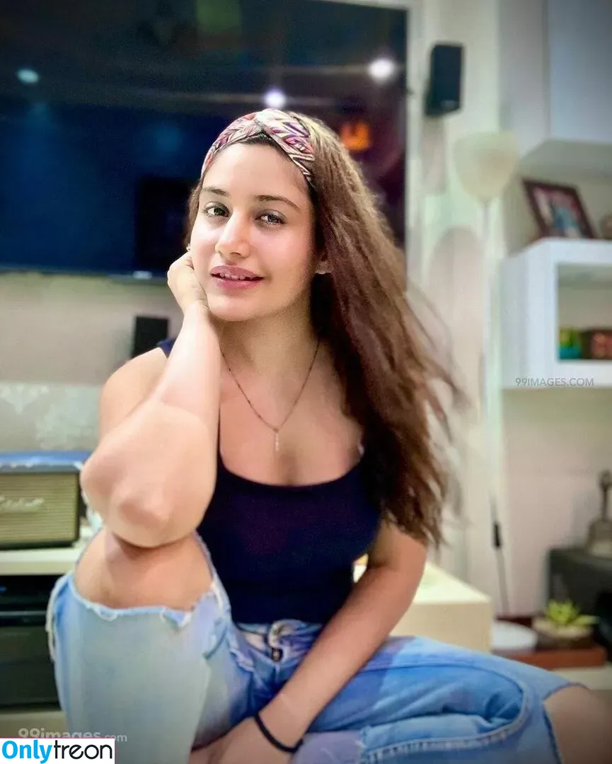 Surbhi Chandna голая photo #0136 (officialsurbhic)