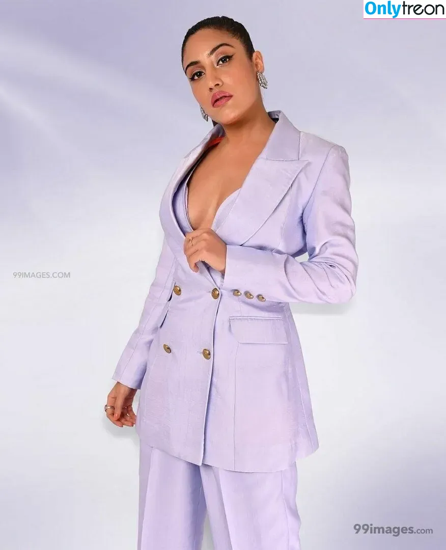 Surbhi Chandna голая photo #0175 (officialsurbhic)