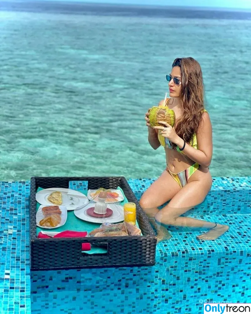 Surbhi Chandna голая photo #0242 (officialsurbhic)