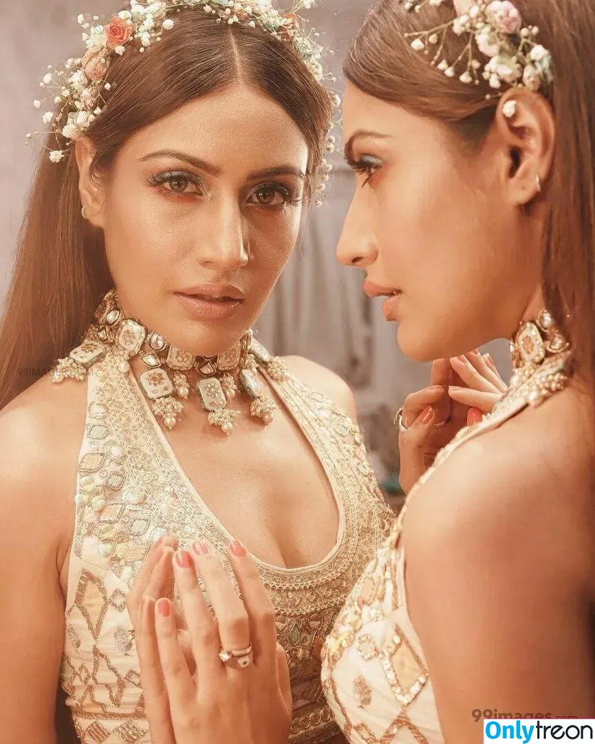 Surbhi Chandna голая photo #0244 (officialsurbhic)