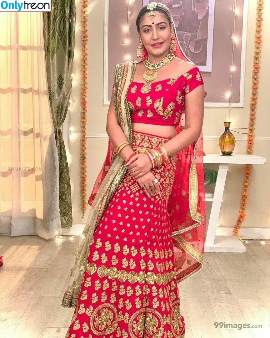 Surbhi Chandna голая photo #0245 (officialsurbhic)