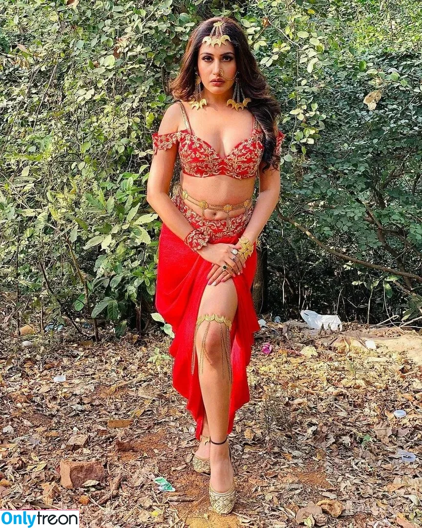 Surbhi Chandna голая photo #0253 (officialsurbhic)
