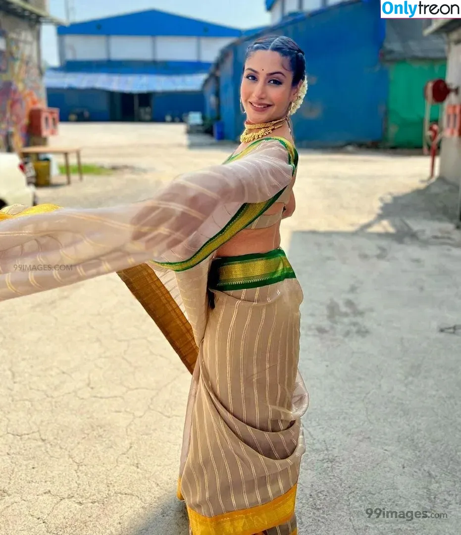 Surbhi Chandna голая photo #0280 (officialsurbhic)