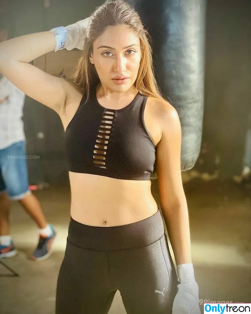 Surbhi Chandna голая photo #0294 (officialsurbhic)