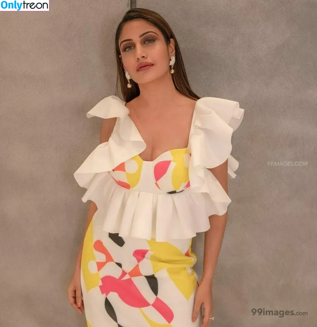 Surbhi Chandna голая photo #0342 (officialsurbhic)