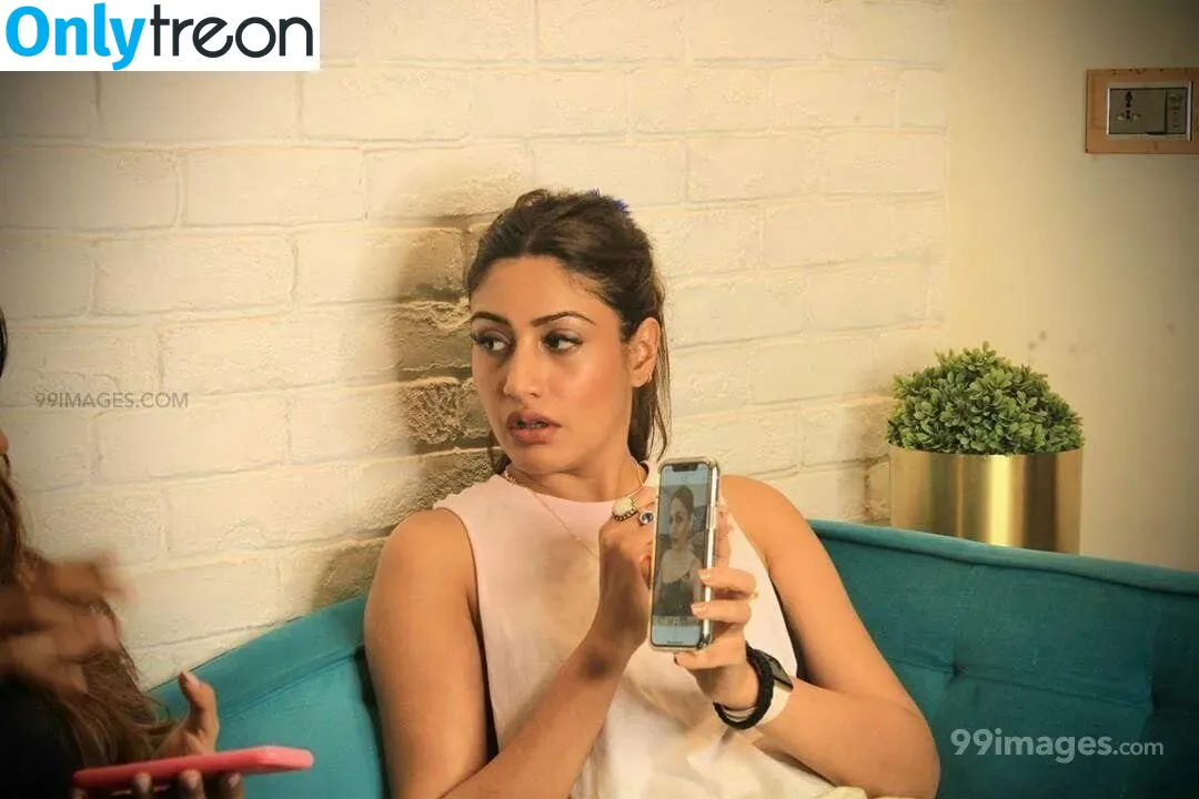 Surbhi Chandna голая photo #0357 (officialsurbhic)