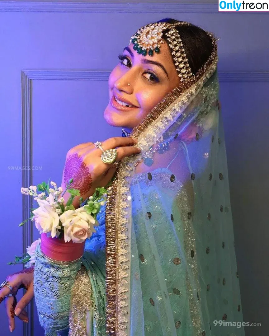Surbhi Chandna голая photo #0382 (officialsurbhic)
