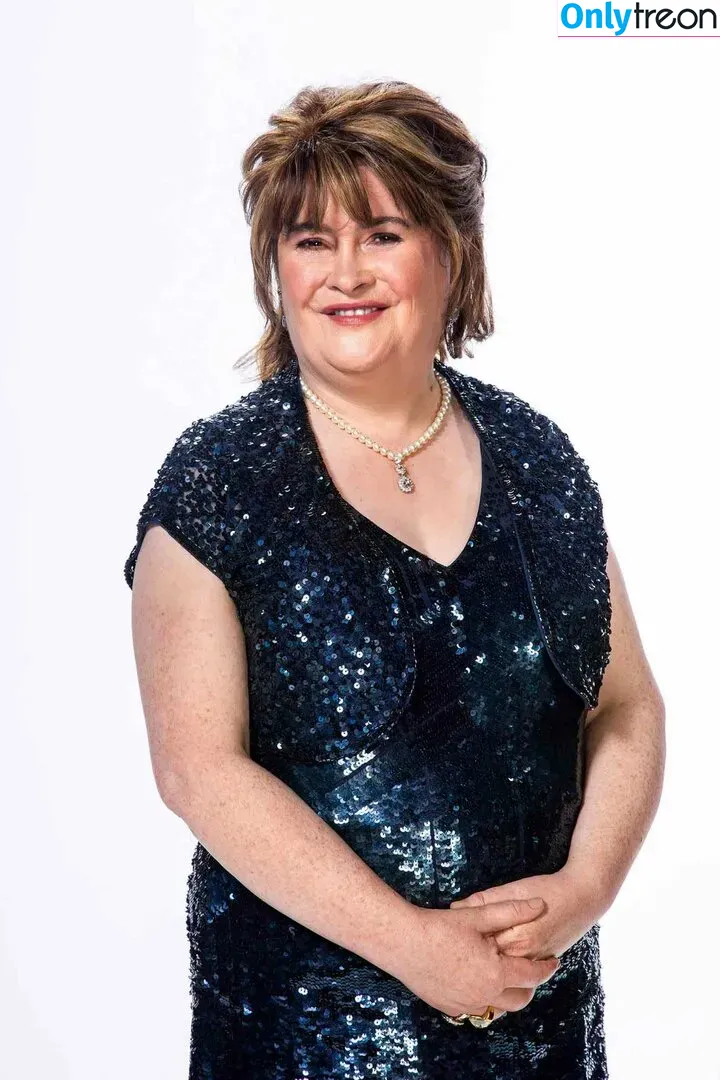 Susan Boyle голая photo #0007 (jessfckslut / susanboylemusic)