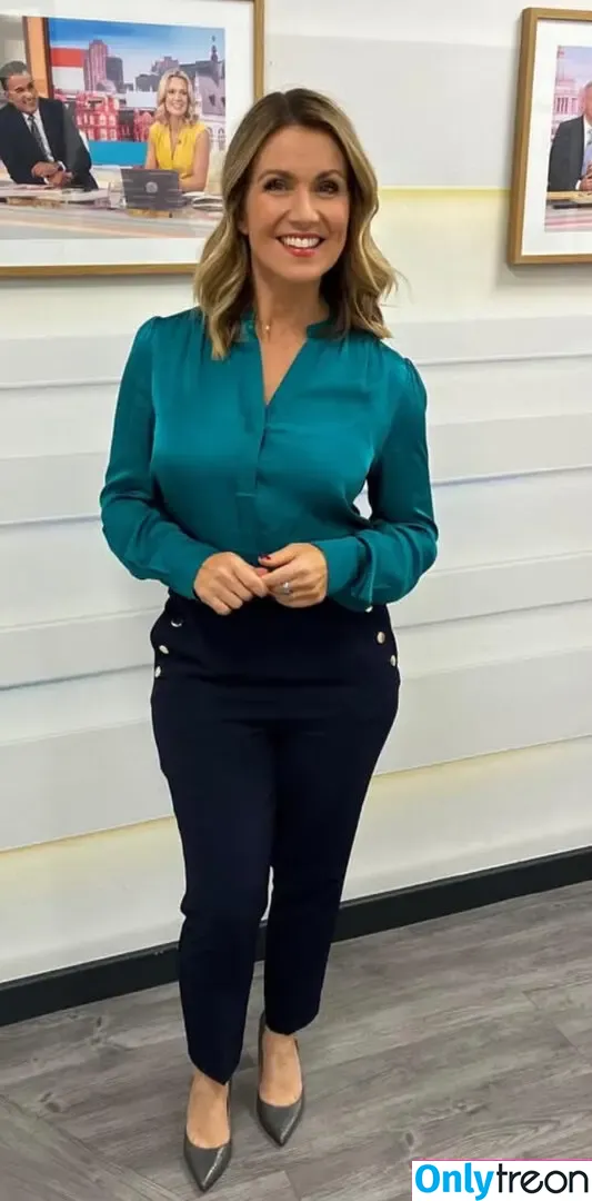 Susanna Reid nude photo #0625 (susannareid100)