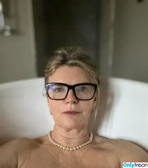 Susannah Constantine / susannahconstantine nude photo #0005