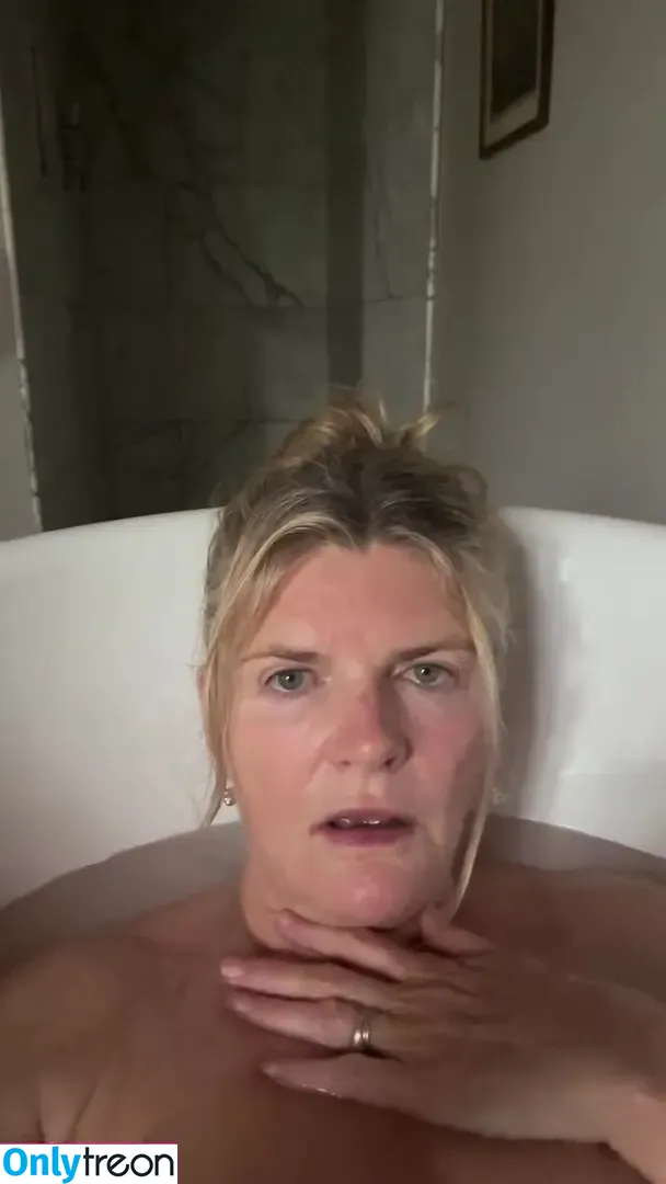 Susannah Constantine nude photo #0006 (susannahconstantine)