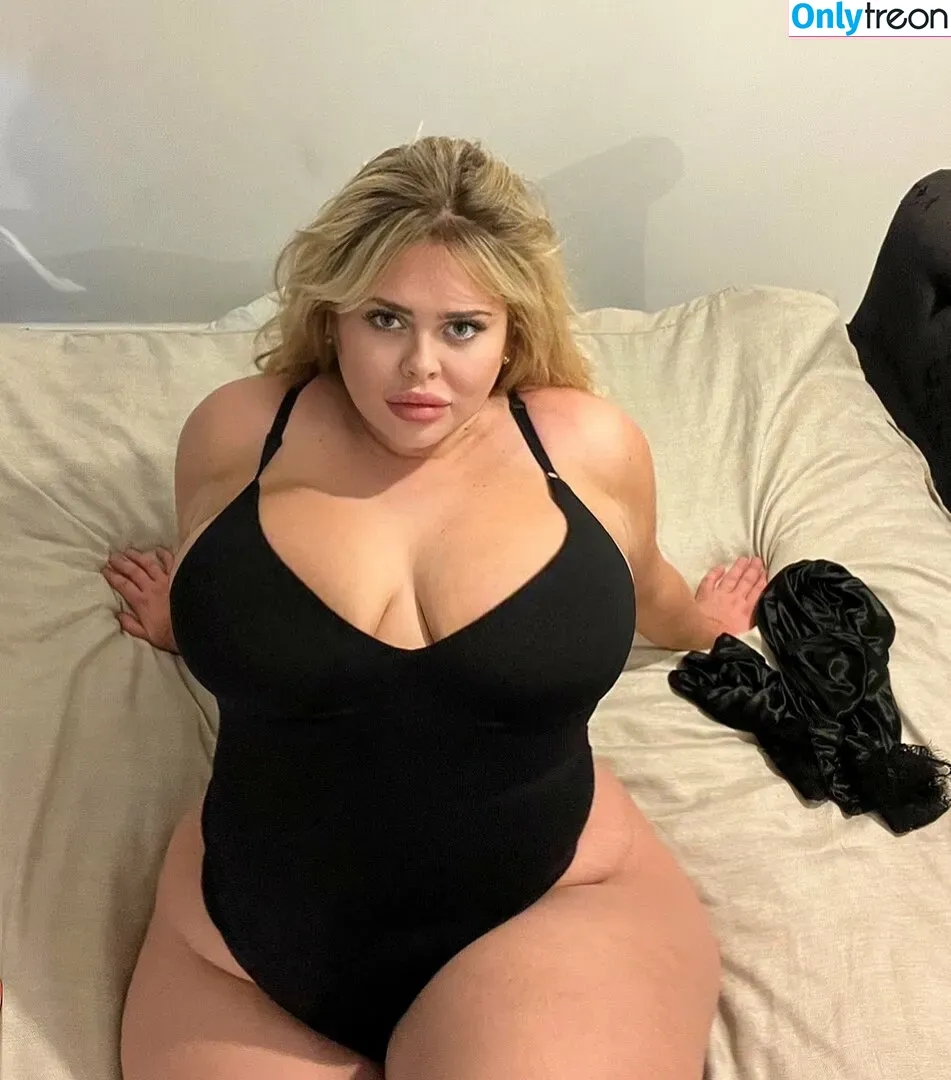 Susannah Elizabeth nude photo #0019 (hershikiss / sexysusie876 / susannah_elizabethx)