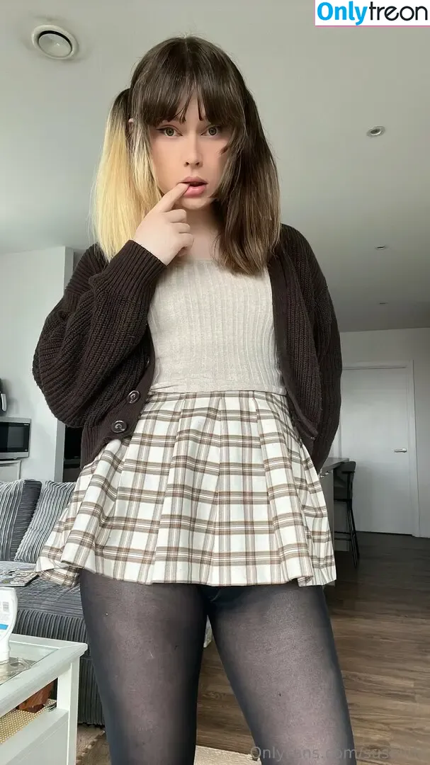 SusElida nude photo #0076 (itsellysaurus)