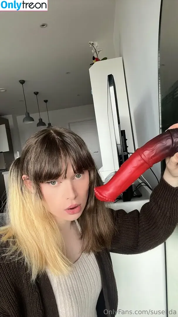 SusElida nude photo #0079 (itsellysaurus)