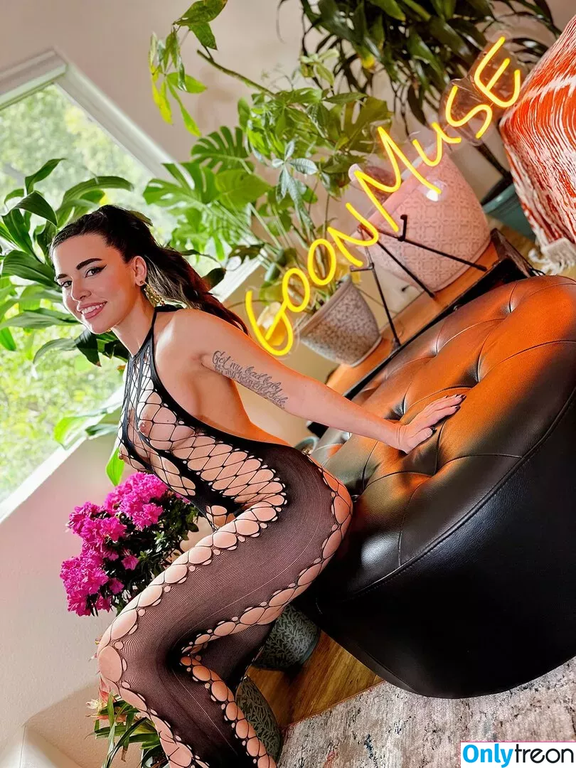 Suttin голая photo #0049 (aintthatsuttin / thatgirlsuttin)