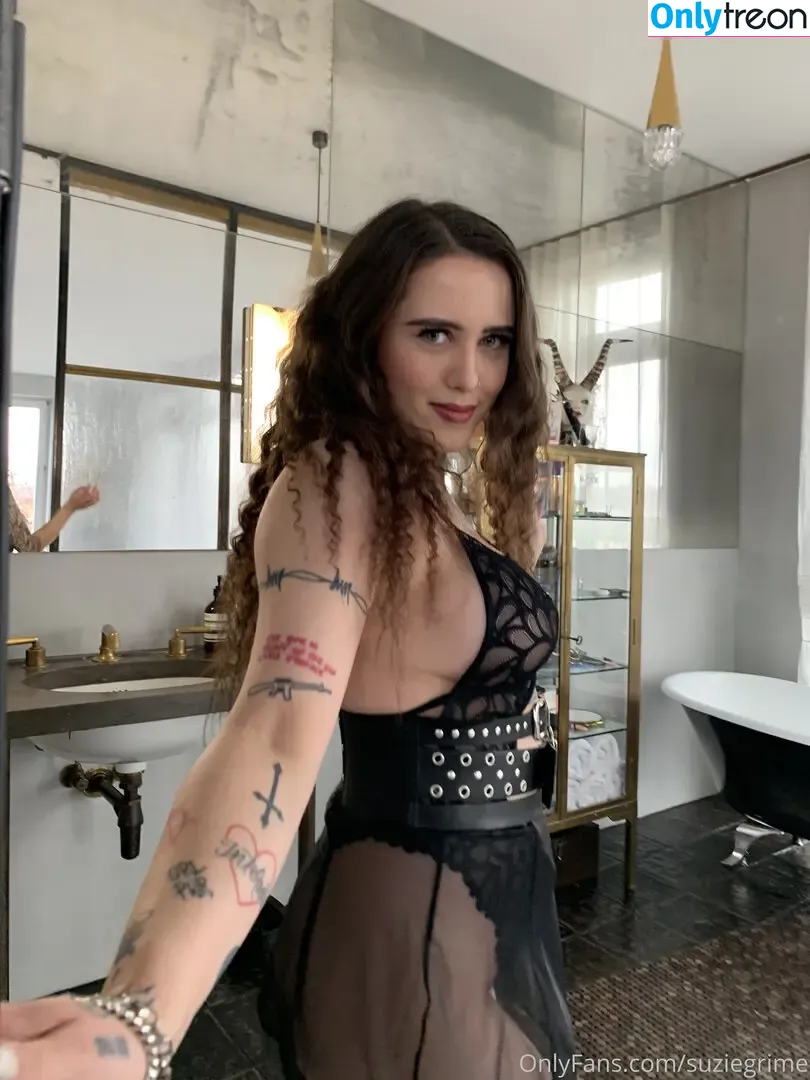 Suzie Grime голая photo #0025 (suziegrime)
