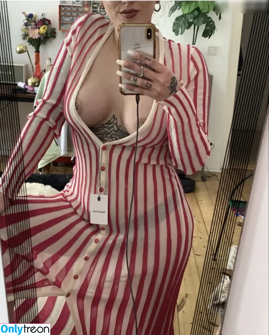 Suzie Grime nude photo #0041 (suziegrime)