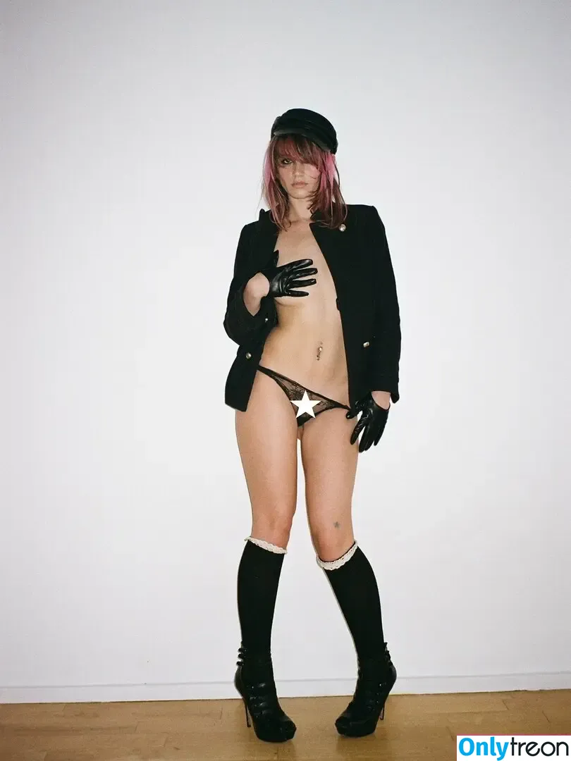 Suzy Clue nude photo #0034 (suzyclue)