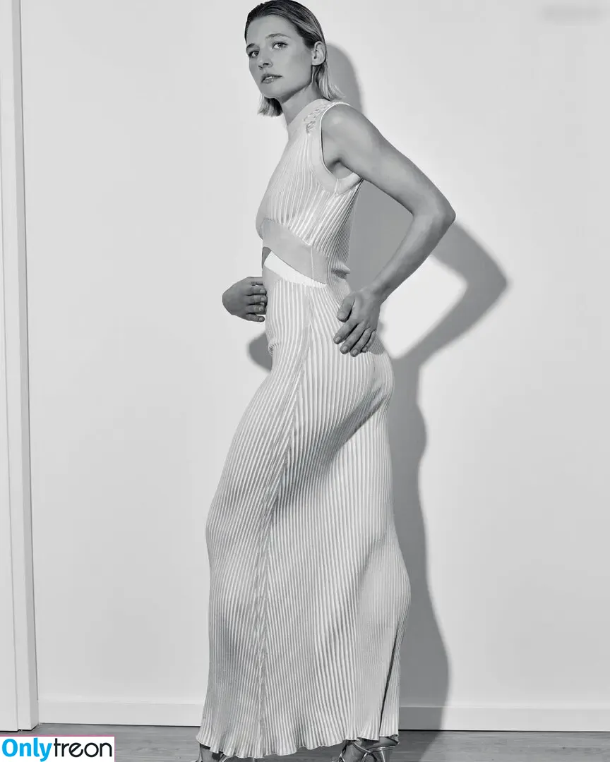 Svenja Jung nude photo #0038 (svenja.jung)