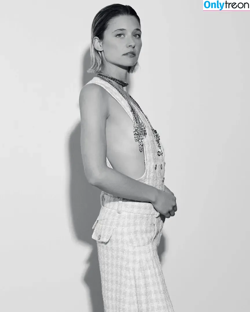 Svenja Jung nude photo #0039 (svenja.jung)