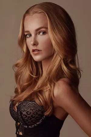 Svenja Van Den Bogaart / svennja nude photo #0102