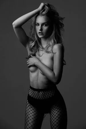 Svenja Van Den Bogaart / svennja nude photo #0105