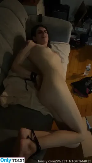  nude photo #0001